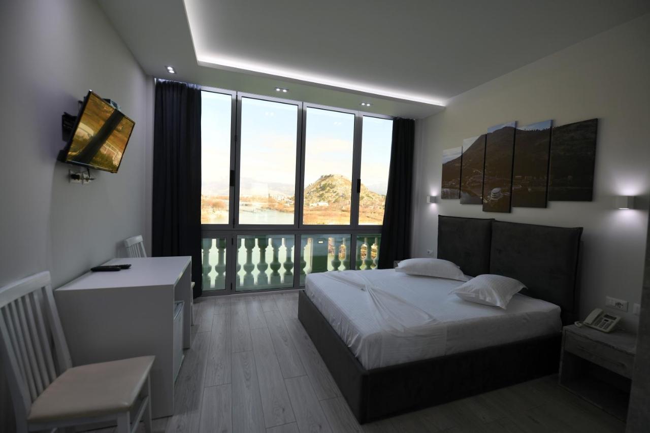 Prince Of Lake Hotel ชโคเดอร์ ภายนอก รูปภาพ